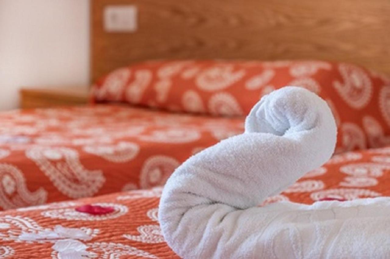 Torres Del Sol Los Cristianos Apartment Лос Кристианос Екстериор снимка